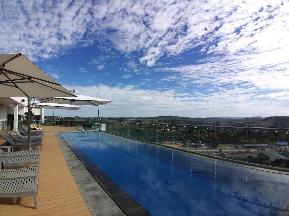 Menlyn Maine Apartments Pretoria-Noord Dış mekan fotoğraf