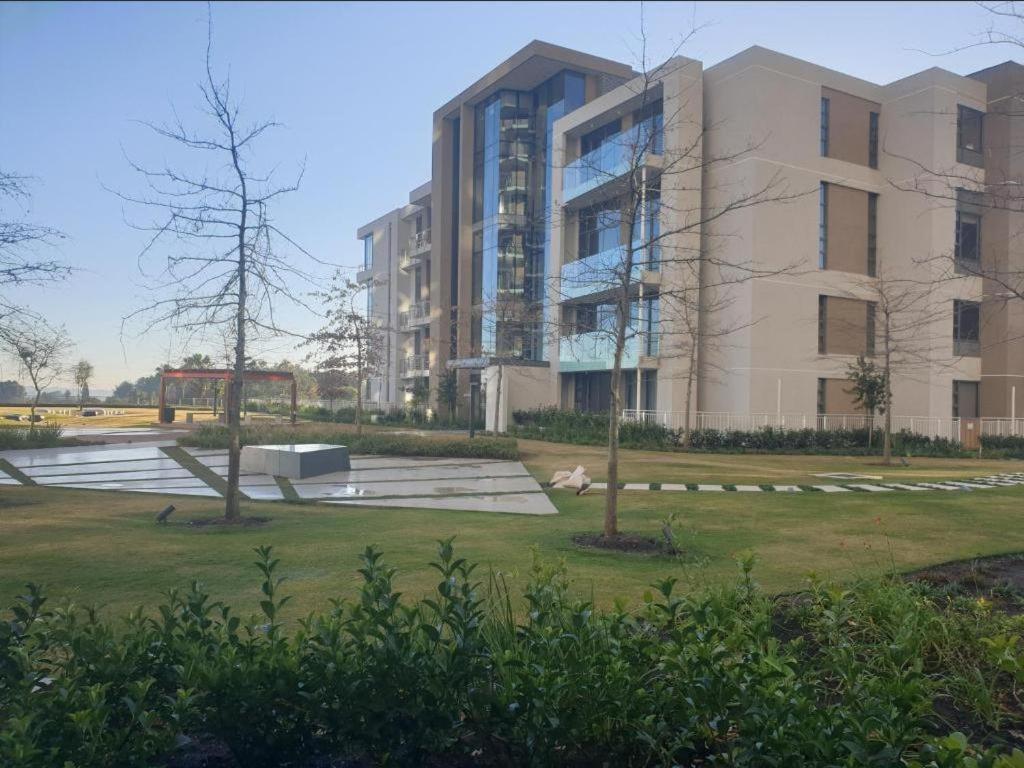 Menlyn Maine Apartments Pretoria-Noord Dış mekan fotoğraf