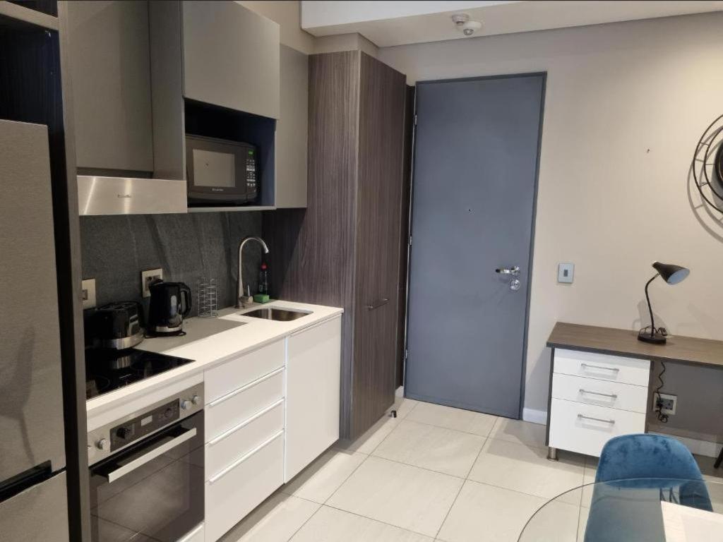 Menlyn Maine Apartments Pretoria-Noord Dış mekan fotoğraf