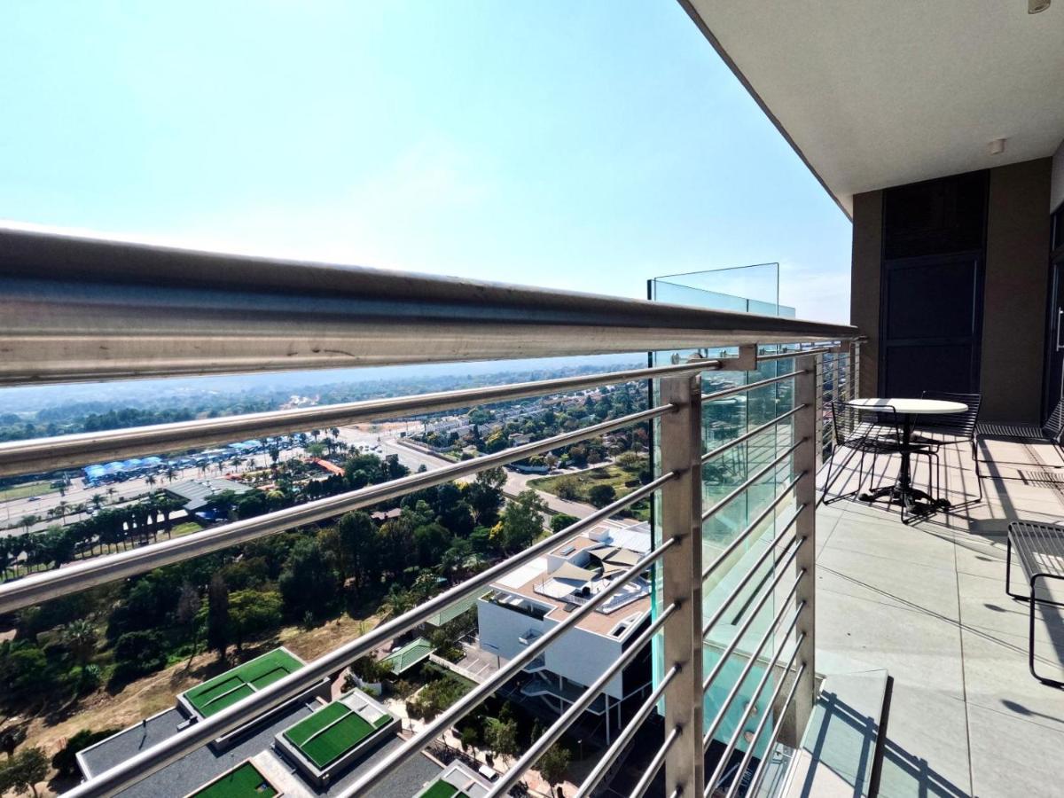 Menlyn Maine Apartments Pretoria-Noord Dış mekan fotoğraf