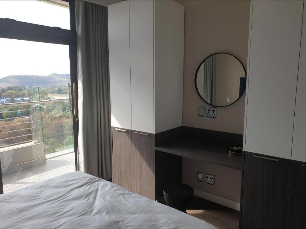 Menlyn Maine Apartments Pretoria-Noord Dış mekan fotoğraf