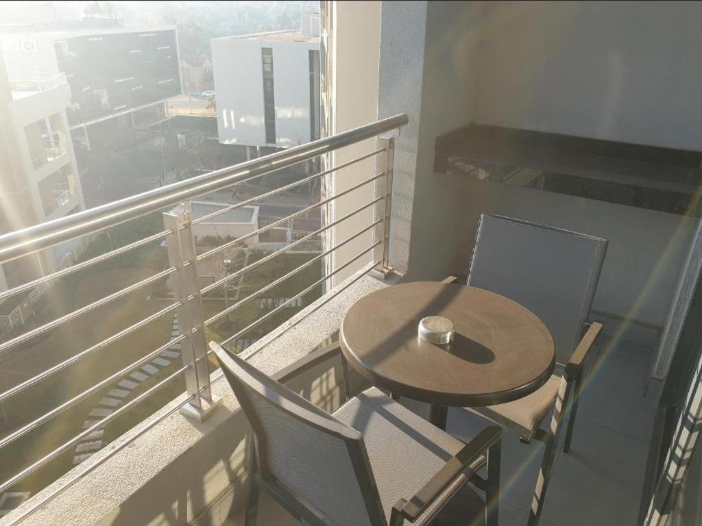 Menlyn Maine Apartments Pretoria-Noord Dış mekan fotoğraf