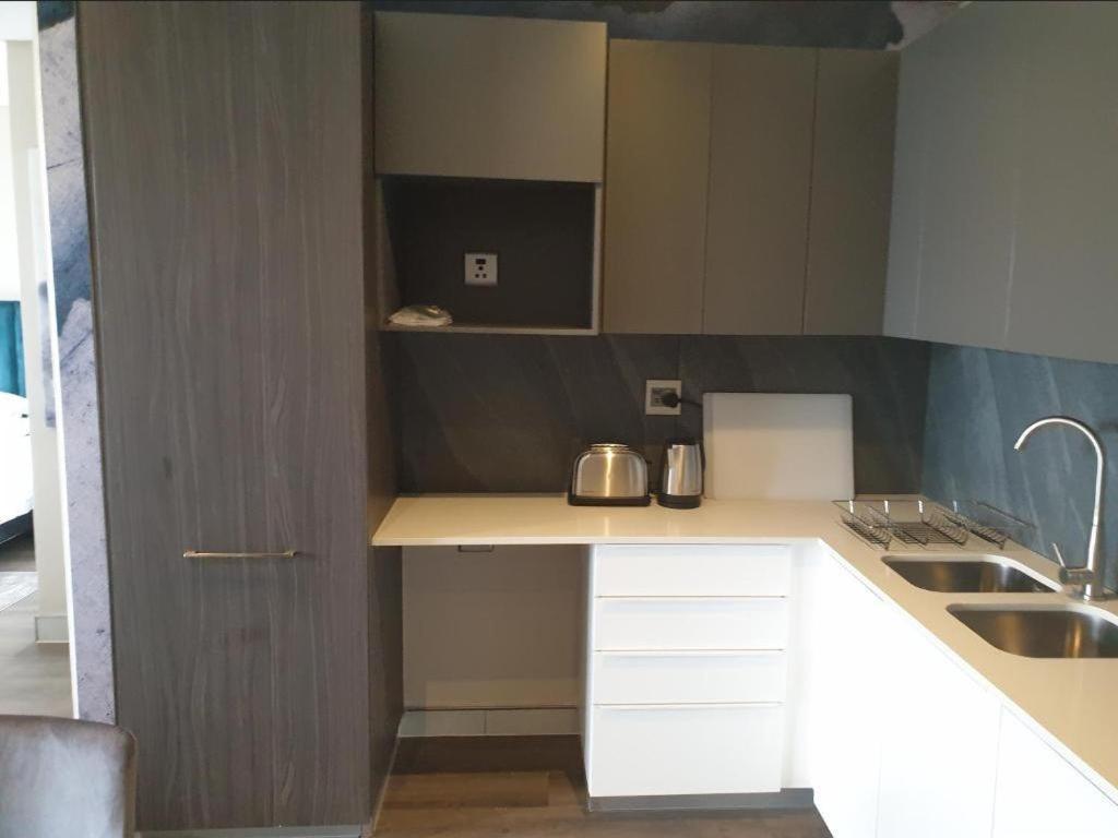 Menlyn Maine Apartments Pretoria-Noord Dış mekan fotoğraf