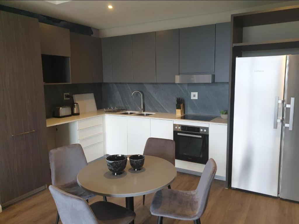Menlyn Maine Apartments Pretoria-Noord Dış mekan fotoğraf