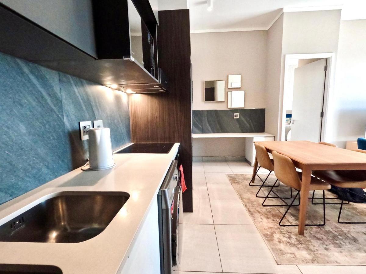 Menlyn Maine Apartments Pretoria-Noord Dış mekan fotoğraf